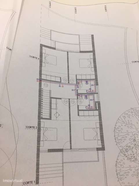 Moradia T4 em Gaveto - Crespos - Grande imagem: 3/3