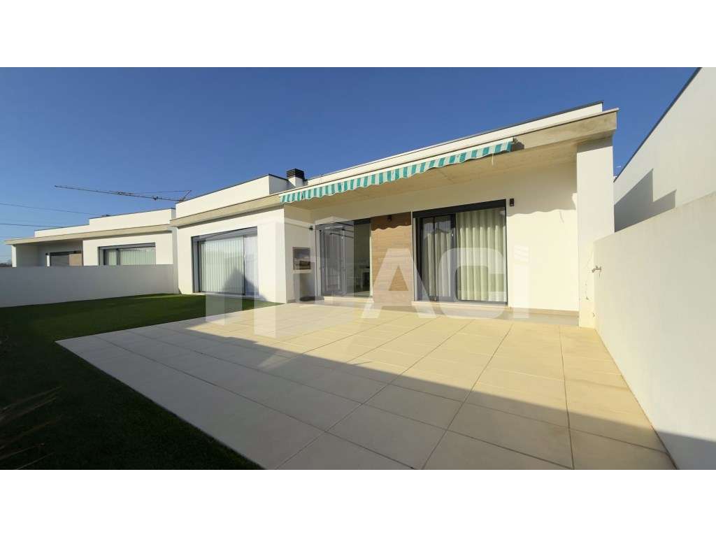 MORADIA TÉRREA SEMI-NOVA - Vidigal, Leiria-28