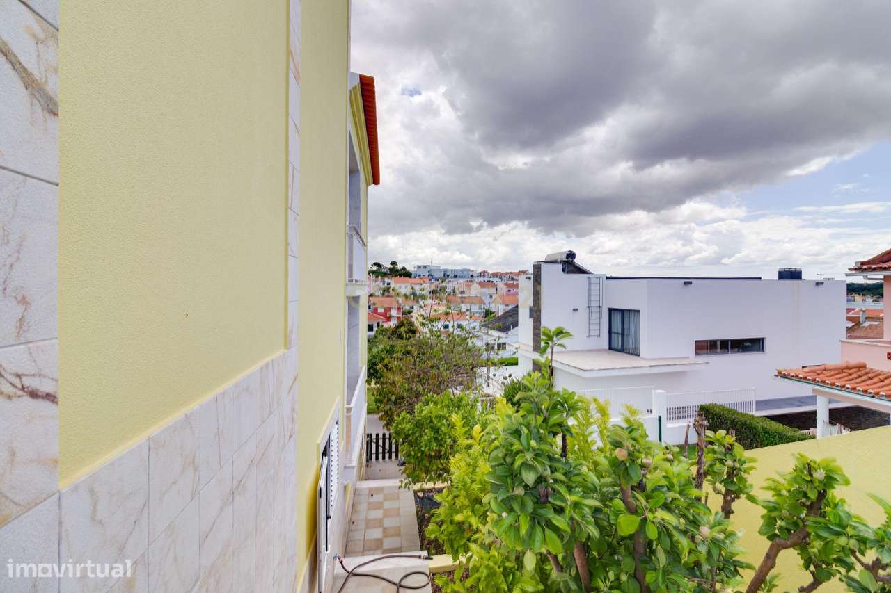 Moradia de Prestígio com 277m² | Garagem | Energia Solar | Feijó, Alma-30
