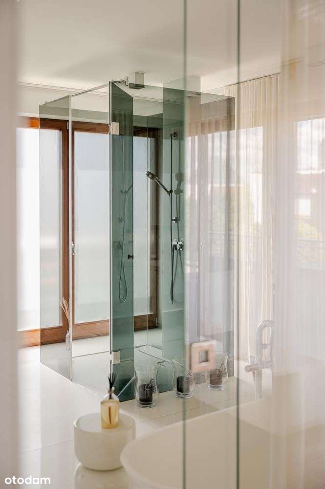 Willa z basenem i dużym ogrodem w Wilanowie-12