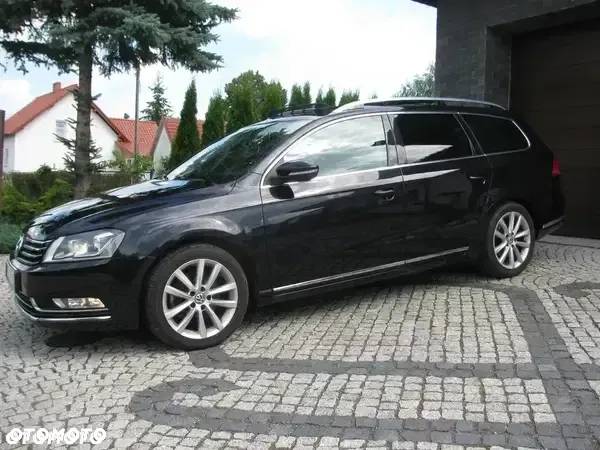 Volkswagen Passat 2.0 TDI DPF Highline - 4