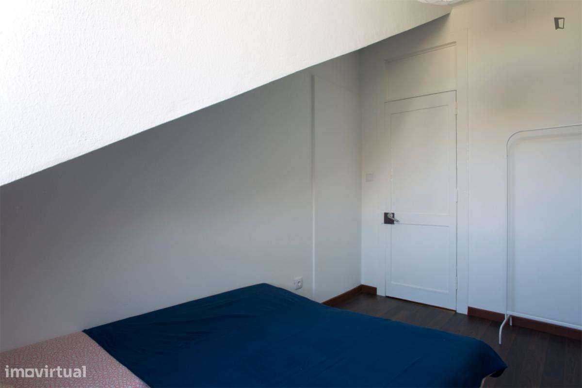 Quarto - localizado em Alcântara Lisbon - Grande imagem: 4/6