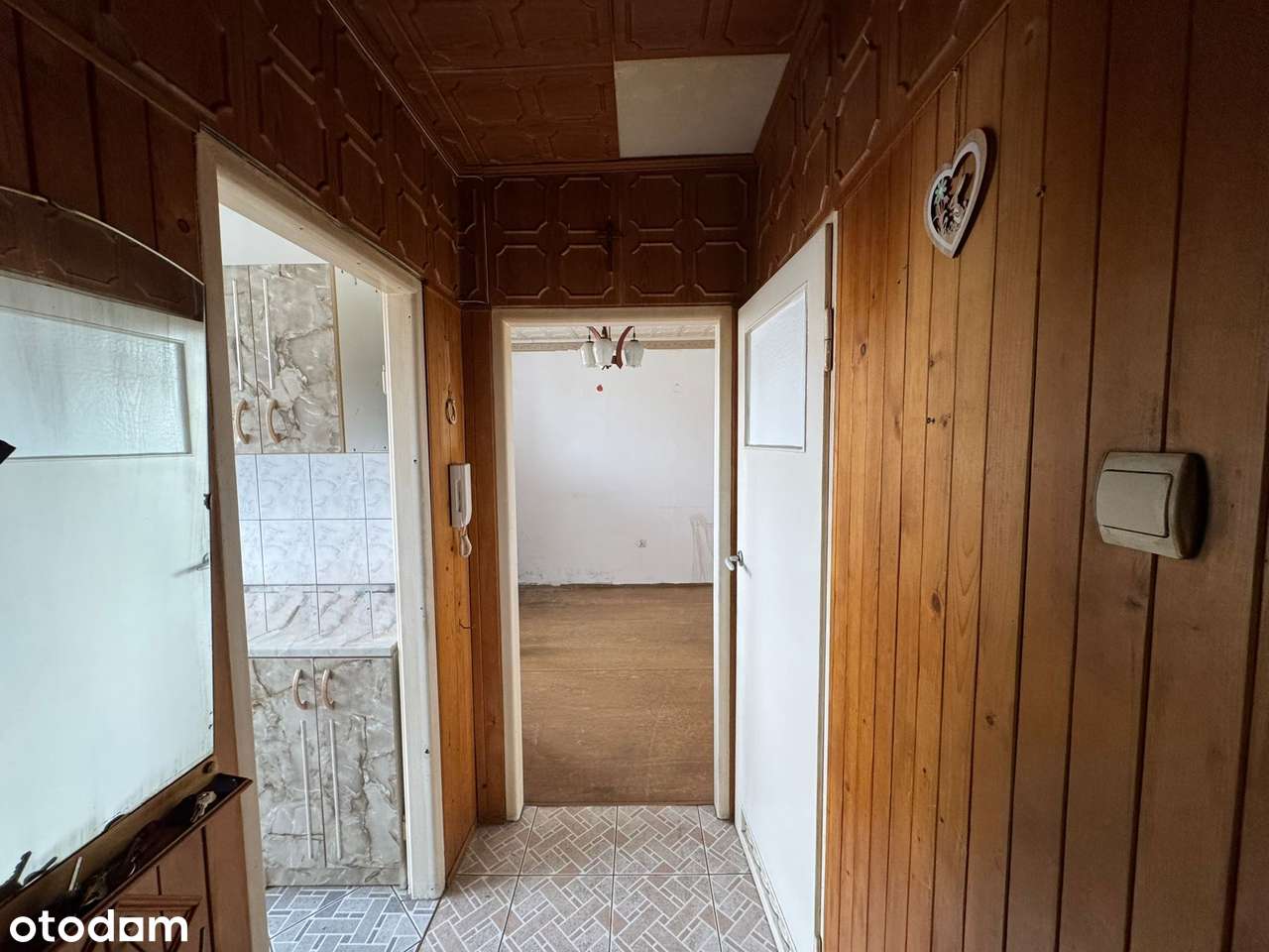 Mieszkanie 3 -pok + osobna kuchnia - do remontu, ul. Piastowska-8