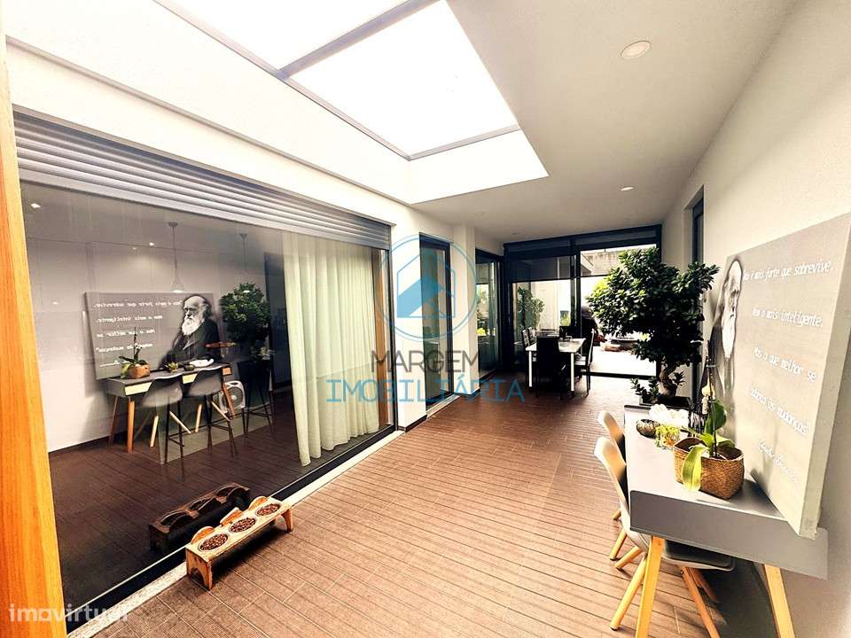 Moradia térrea individual – Painéis; AC; Lareira, Garagem - Grande imagem: 5/45