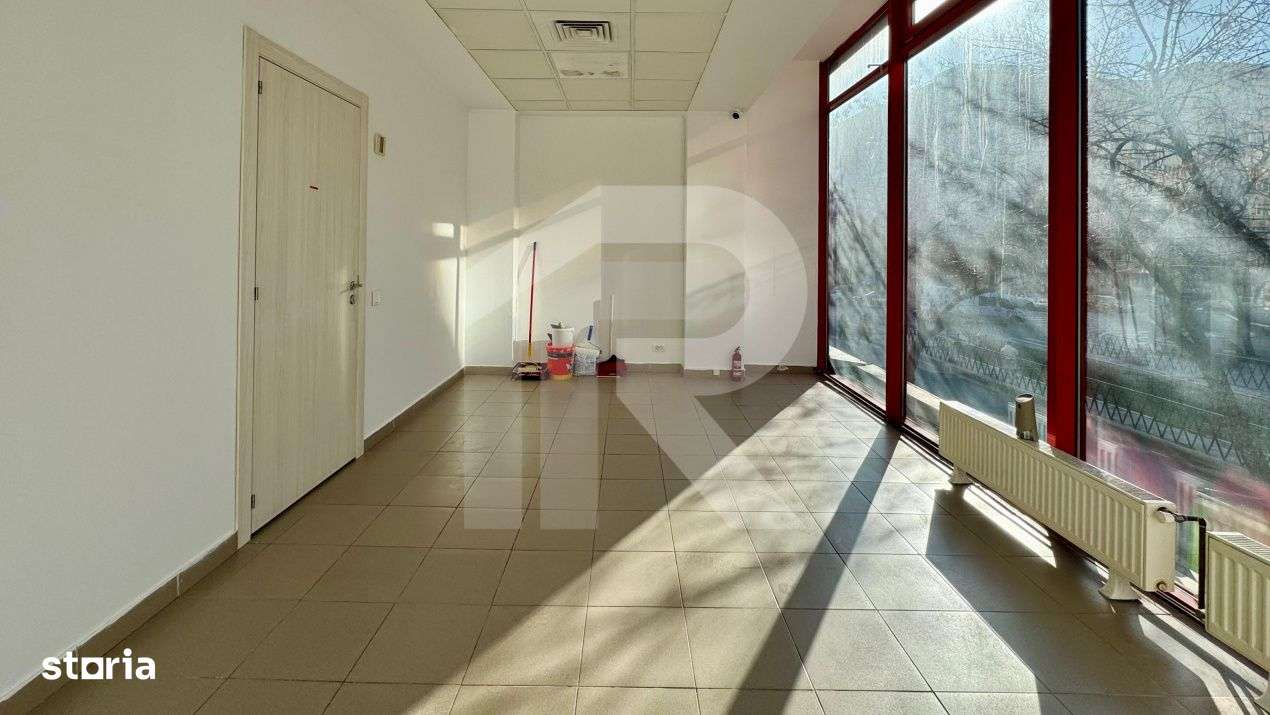 Spatiu de birouri | Piata Vitan | Utilitati incluse | Nu se aplica TVA - Imagine principală: 2/9