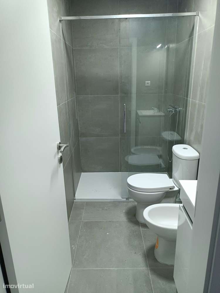 Aluga-se T2 - Penafiel - Grande imagem: 2/5