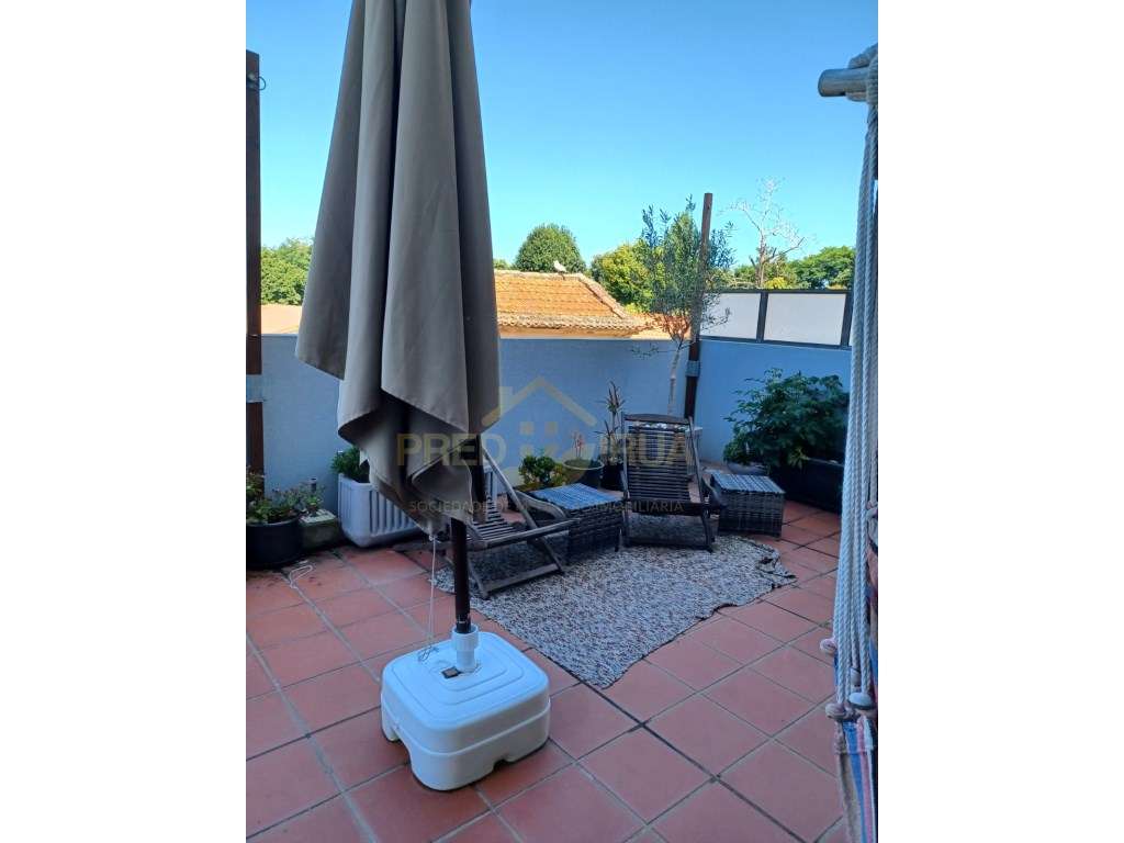 T4 no centro da Vila Nova de Gaia com fantástico terraço com50 m2 e...-13