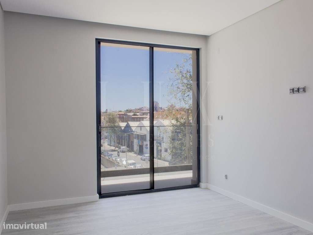 APARTAMENTO T4 DUPLEX COM VISTA RIO - Grande imagem: 5/26