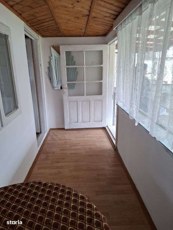 Vanzare casuta rustica in com. Barbuletu, jud. Damvovita-16