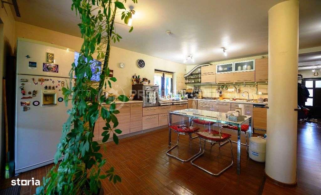 Vila 5 camere, Iasi – Platou Galata, 240mp - Imagine principală: 5/16