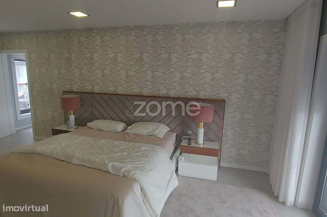 Moradia Térrea V3 com Piscina, Garagem e Terreno de 1.990 m² – Bust...-20