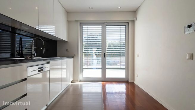 Moradia T3, com 2 suítes e 2 terraços, em condomínio fechado na Praia-20