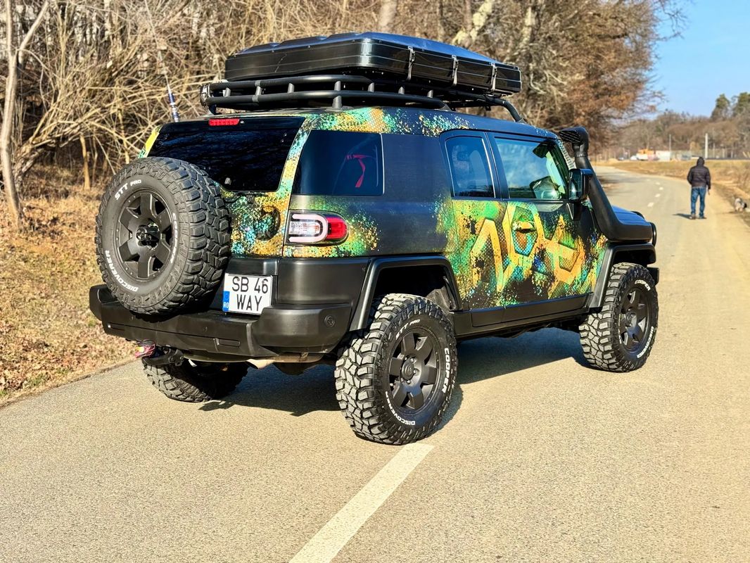 Toyota FJ - 15