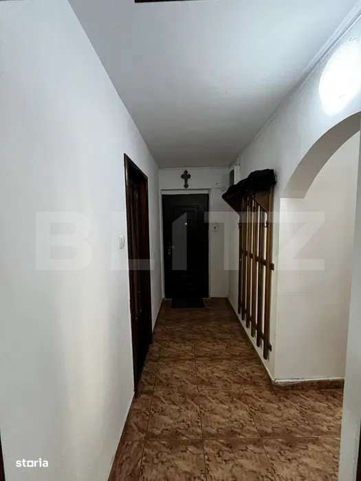 Apartament cu 3 camere, parter, zona Zamca - Imagine principală: 5/8