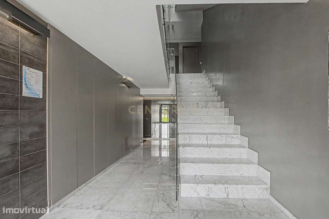 Apartamento T4 Exclusivo em Primeira Linha de Mar | Canidelo-27
