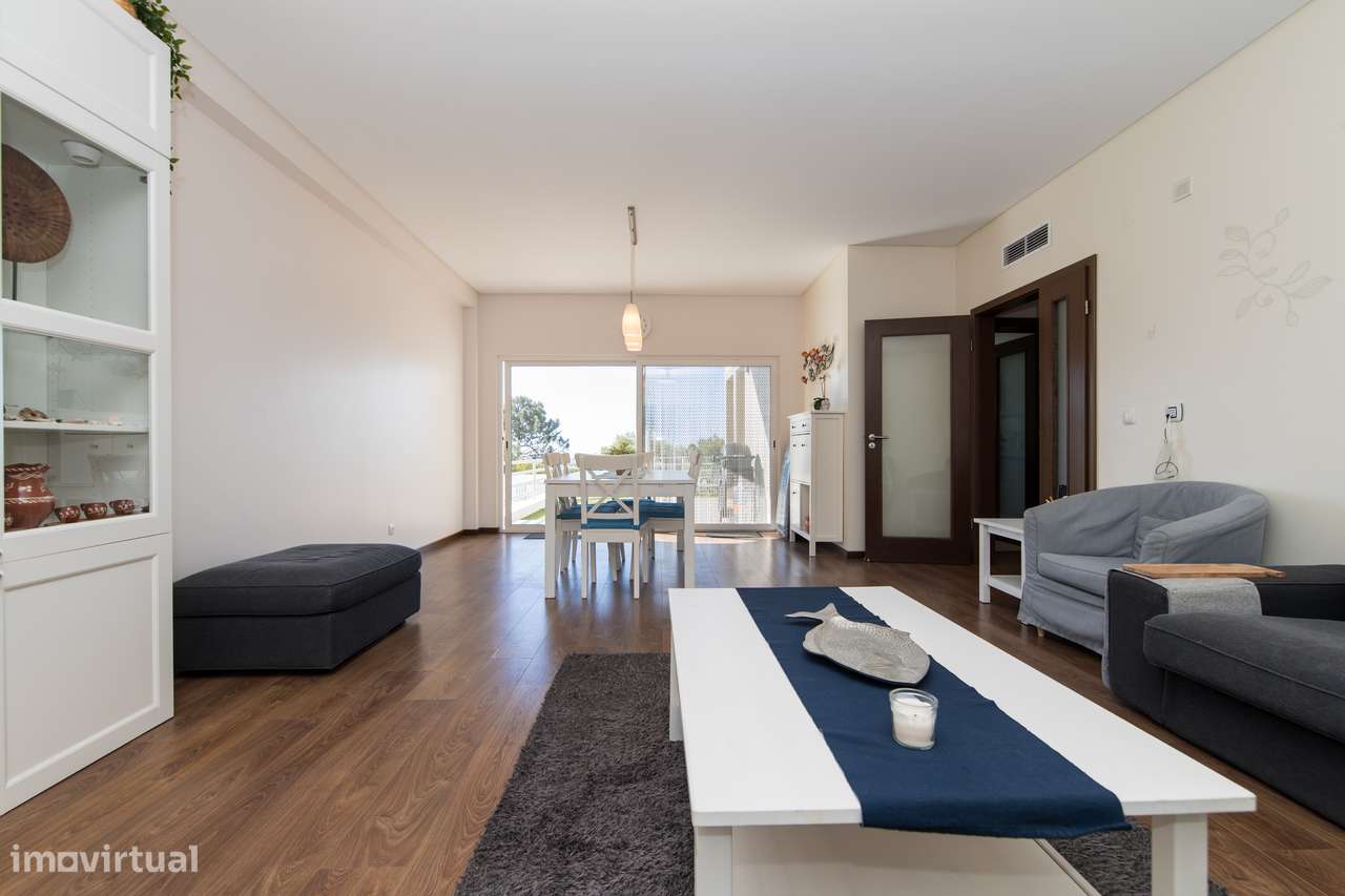 Apartamento T2 logradouro piscina vista mar e vila Sesimbra-14
