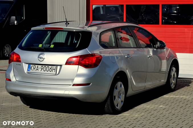 Opel Astra - 14