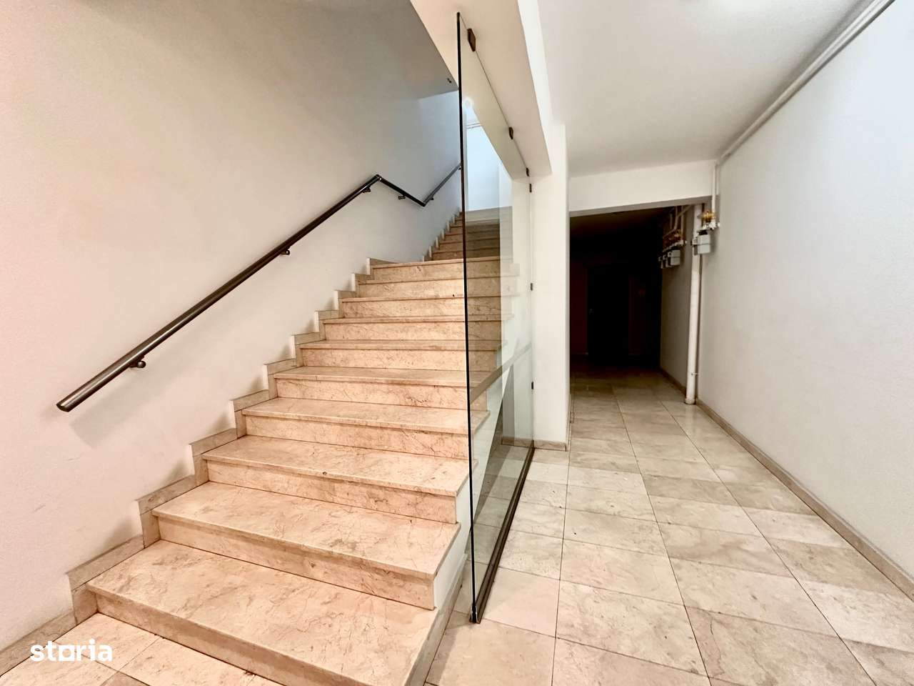 Apartament 2 camere decomandat Damaroaia 74mp - 5 min Lagoon Park-12