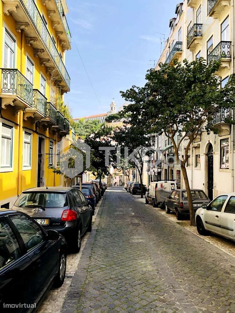 Prédio em Propriedade Total na Mouraria — Ideal para AL ou  T0/T1-18