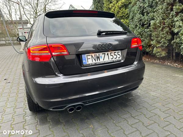 Audi A3 2.0 TDI Ambition S tronic - 11