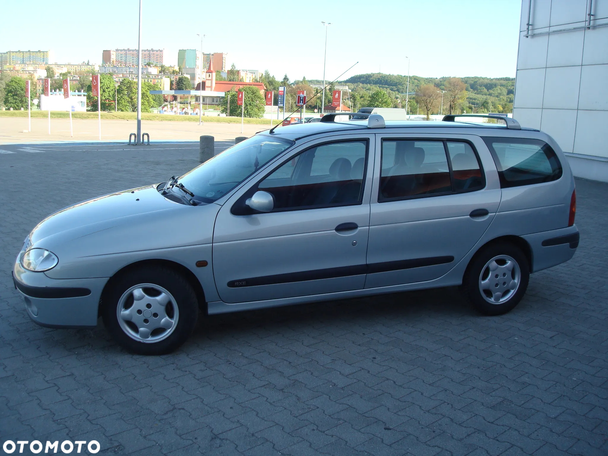 Renault Megane 1.4 RT 16V - 10