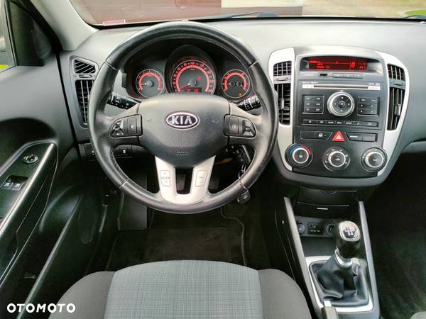 Kia Ceed 1.4 CVVT LX - 6