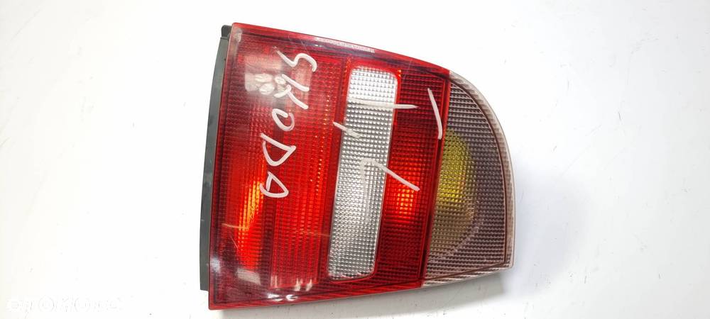 LAMPA LEWA TYŁ SKODA OCTAVIA I 1U6945111 - 1