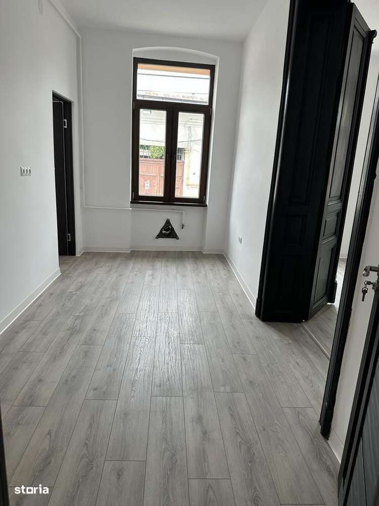 Central - Spatiu comercial/ birouri- Strada Borsos Tamas - Imagine principală: 3/8