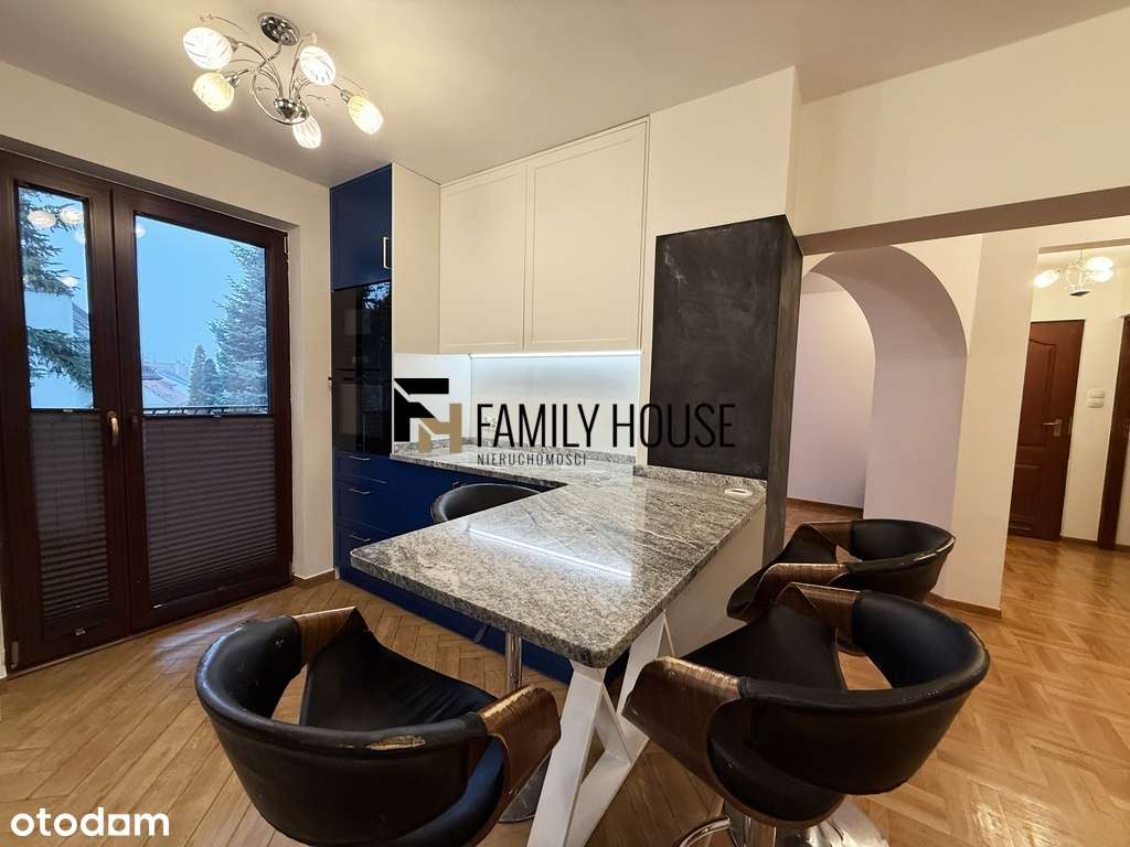 Przestronne mieszkanie z kominkiem blisko centrum - Pełny obrazek: 4/18