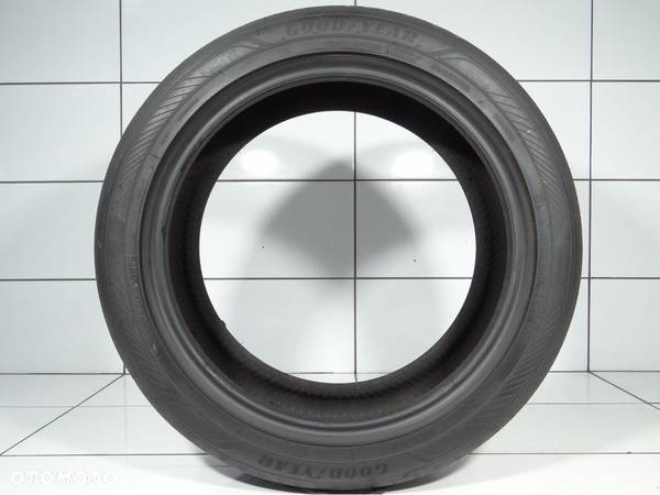 Opony letnie 215/50R18 92V Goodyear - 3