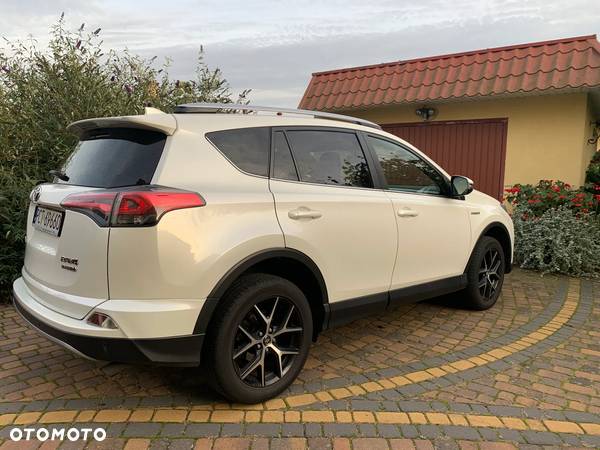 Toyota RAV4 - 5