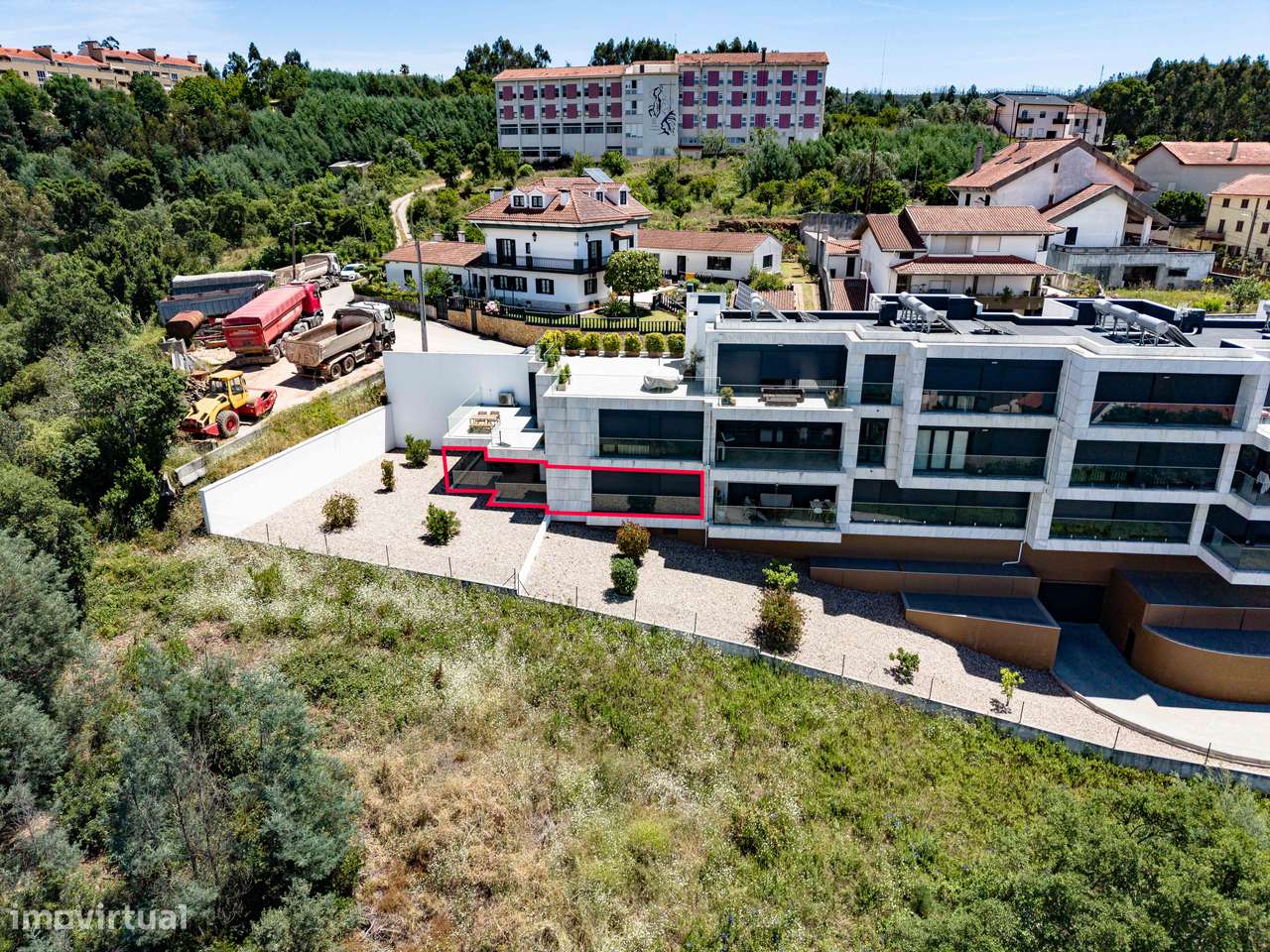 T2 Areeiro, Coimbra – construção de 2022, com terraço e garagem dupla-17