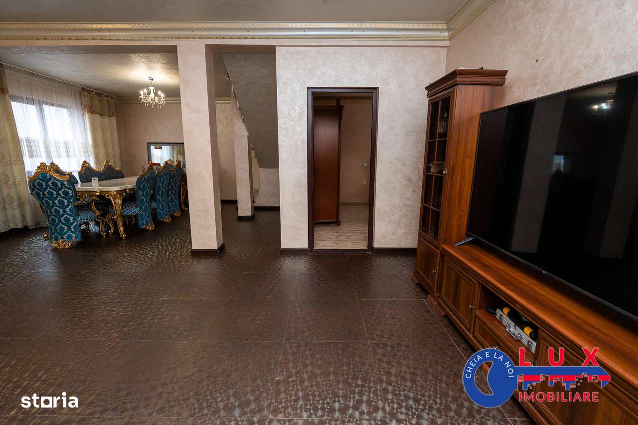 ID 6746 EXCLUSIVITATE - Vilă P+1+pod - Strada Miron Costin-5