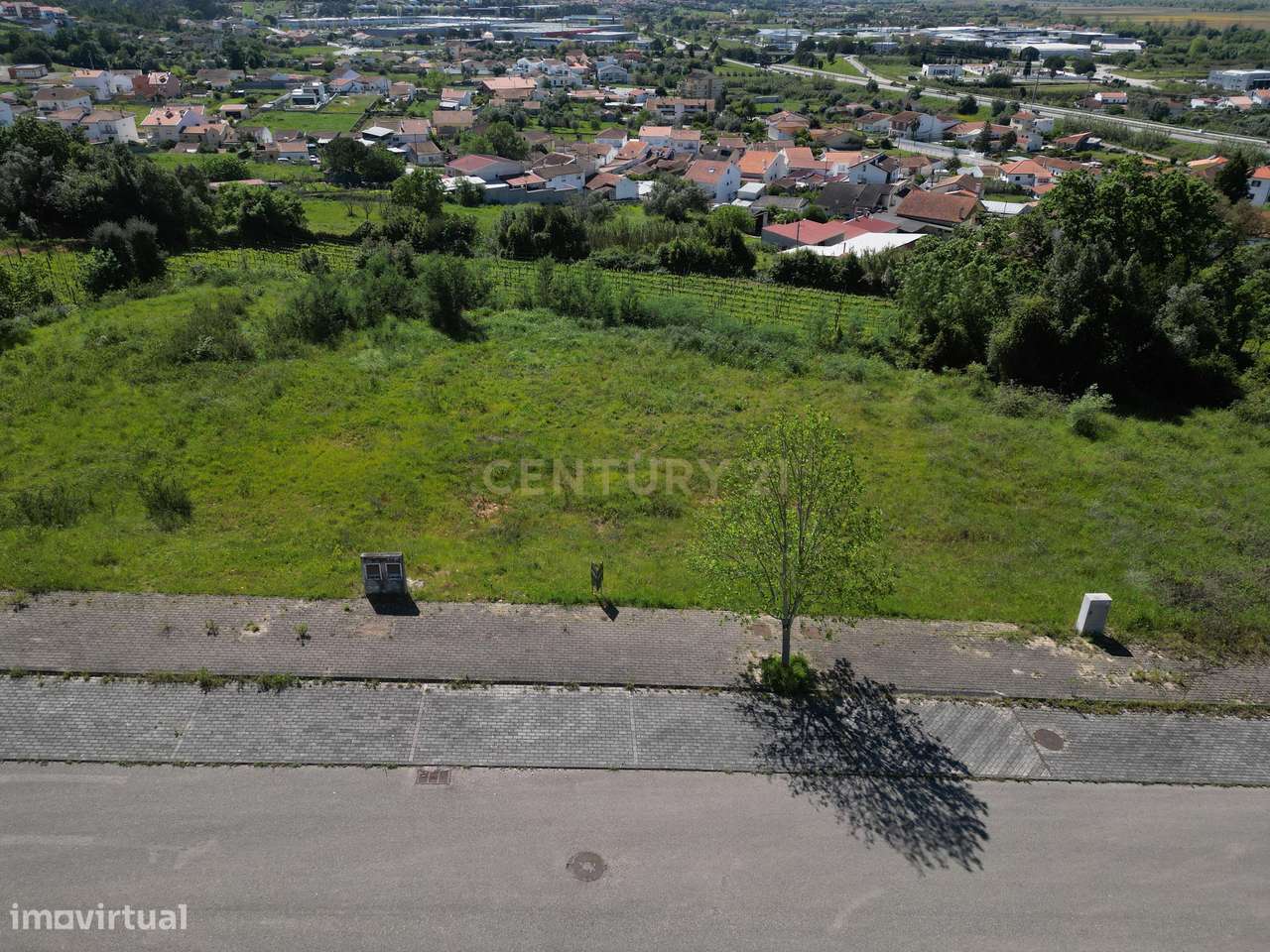 Terreno Urbano em Taveiro, Coimbra - Grande imagem: 2/26