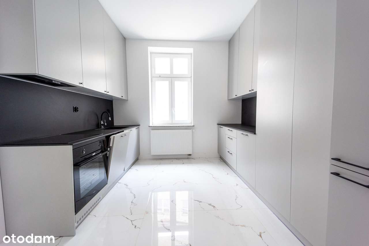 Prestiżowe 3 pokoje I piętro Balkon Wysoki Standar-1