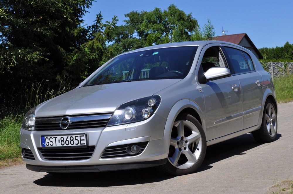 Opel Astra H (2004-2014) 2004