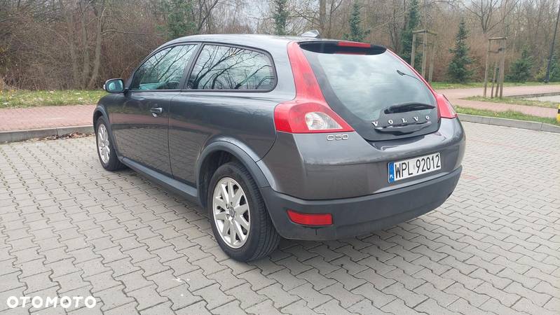 Volvo C30 1.6D Summum - 10