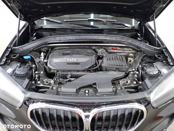 BMW X1 sDrive18i - 19