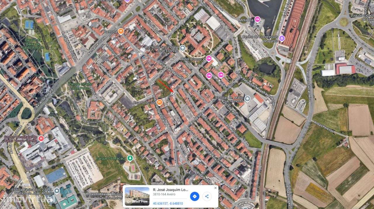 Lote de garagens fechadas no Bairro do Liceu, Aveiro-15