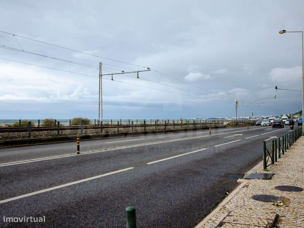 Loja com 2 Salas Amplas e Cenário Exclusivo sobre o Tejo-19
