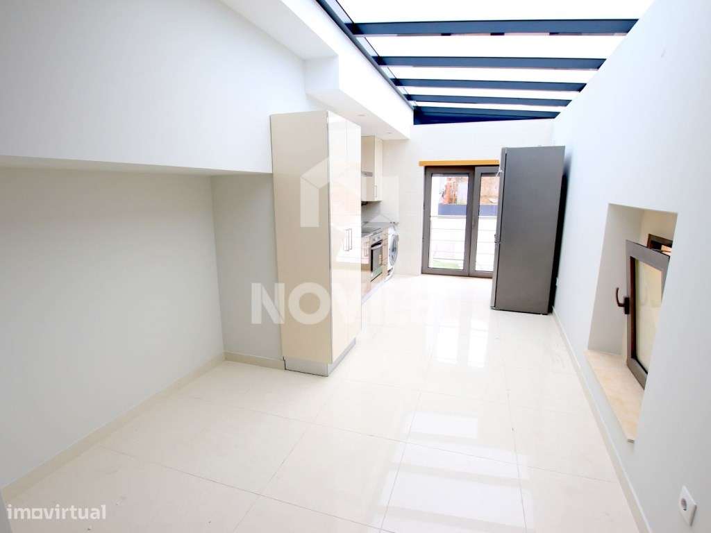 T2 no centro de Leiria junto à Fábrica de papel e Museu. - Grande imagem: 2/11