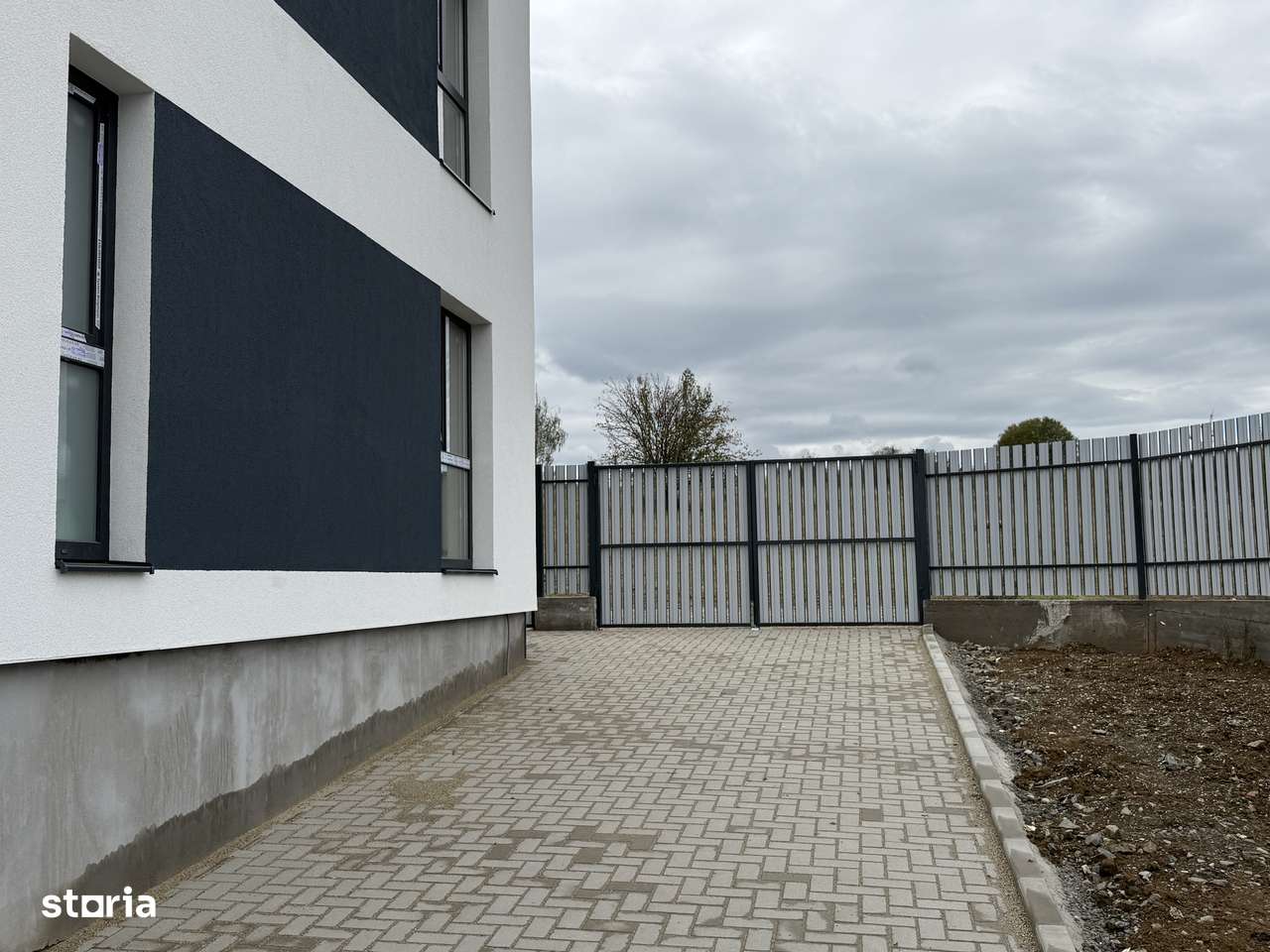 CASA NOUA, PE COLT- cu PIVNITA, POD, 3 Dormitoare- C. Cisnadiei - Imagine principală: 3/10