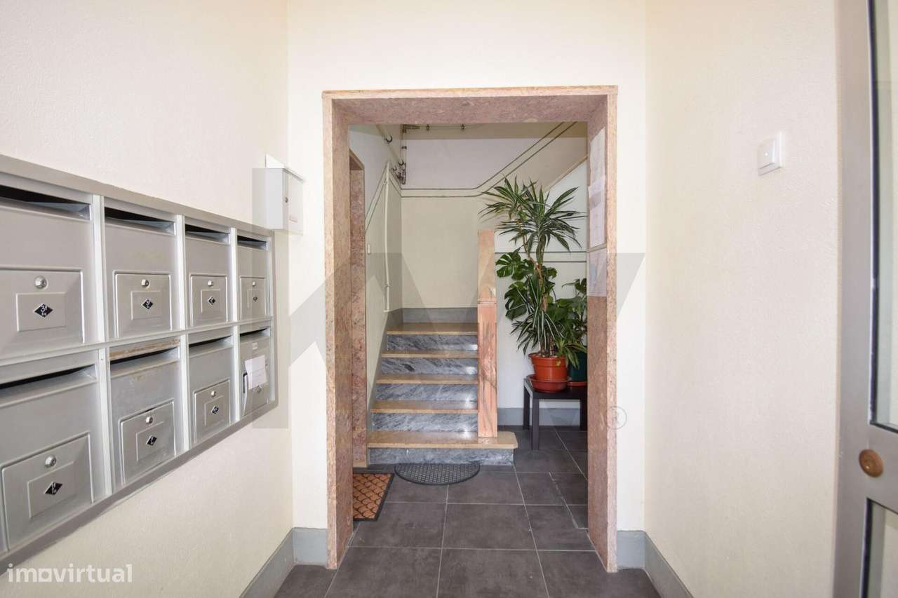 T2 Totalmente Remodelado - Mem Martins-21