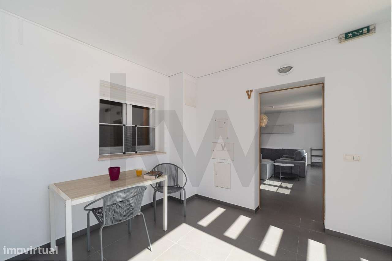 Apartamento T3 único com 3 lugares de estacionamento - VRSA-25