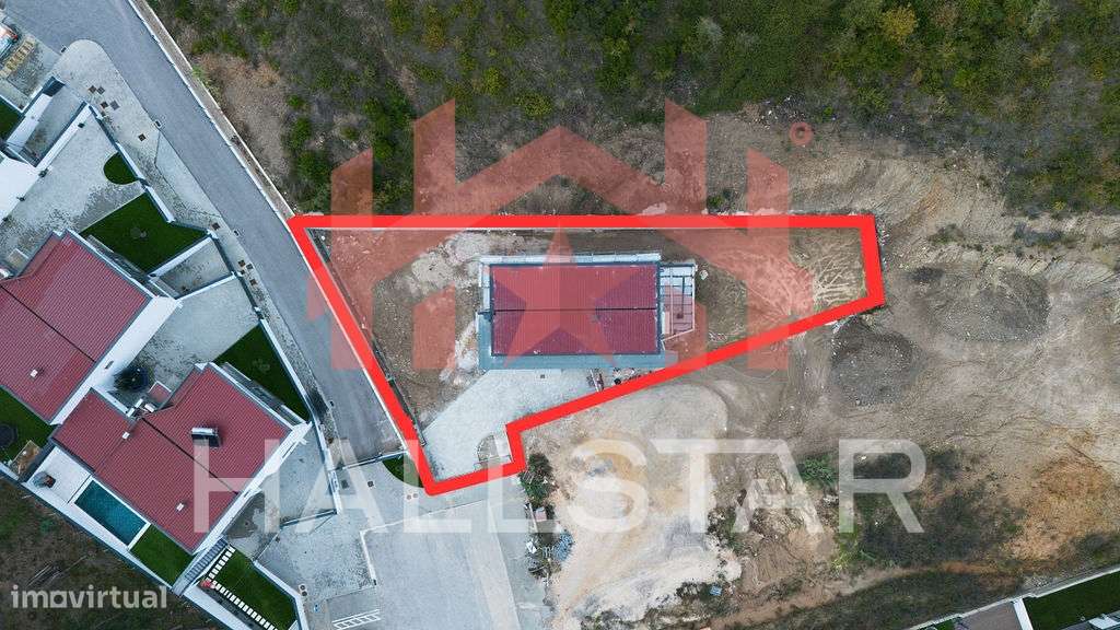 Moradia T4+1 / 2 Suites / Parceiros-8