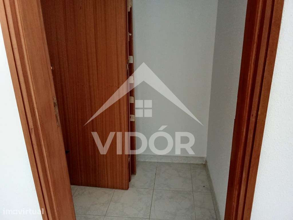 Loja com 31m2 no Mercado Municipal da Baixa da Banheira - Grande imagem: 5/6