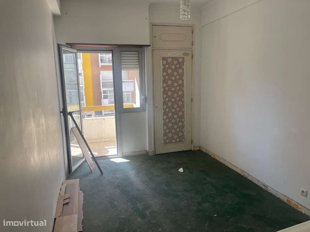 Apartamento T2 Remodelado no Coração de Oeiras - Conforto, Estilo e...-14