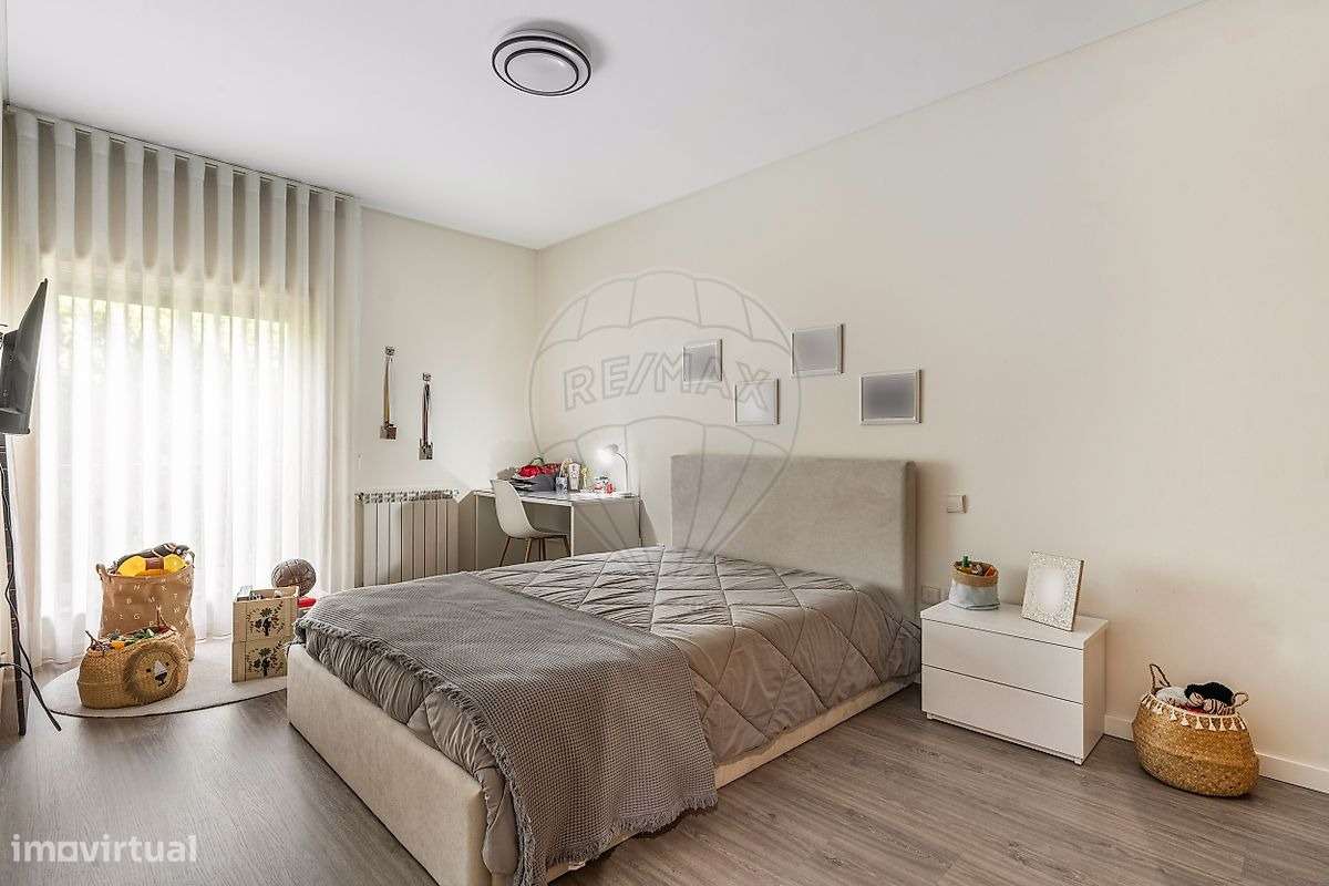 Apartamento T3 situado em Celeirós-11