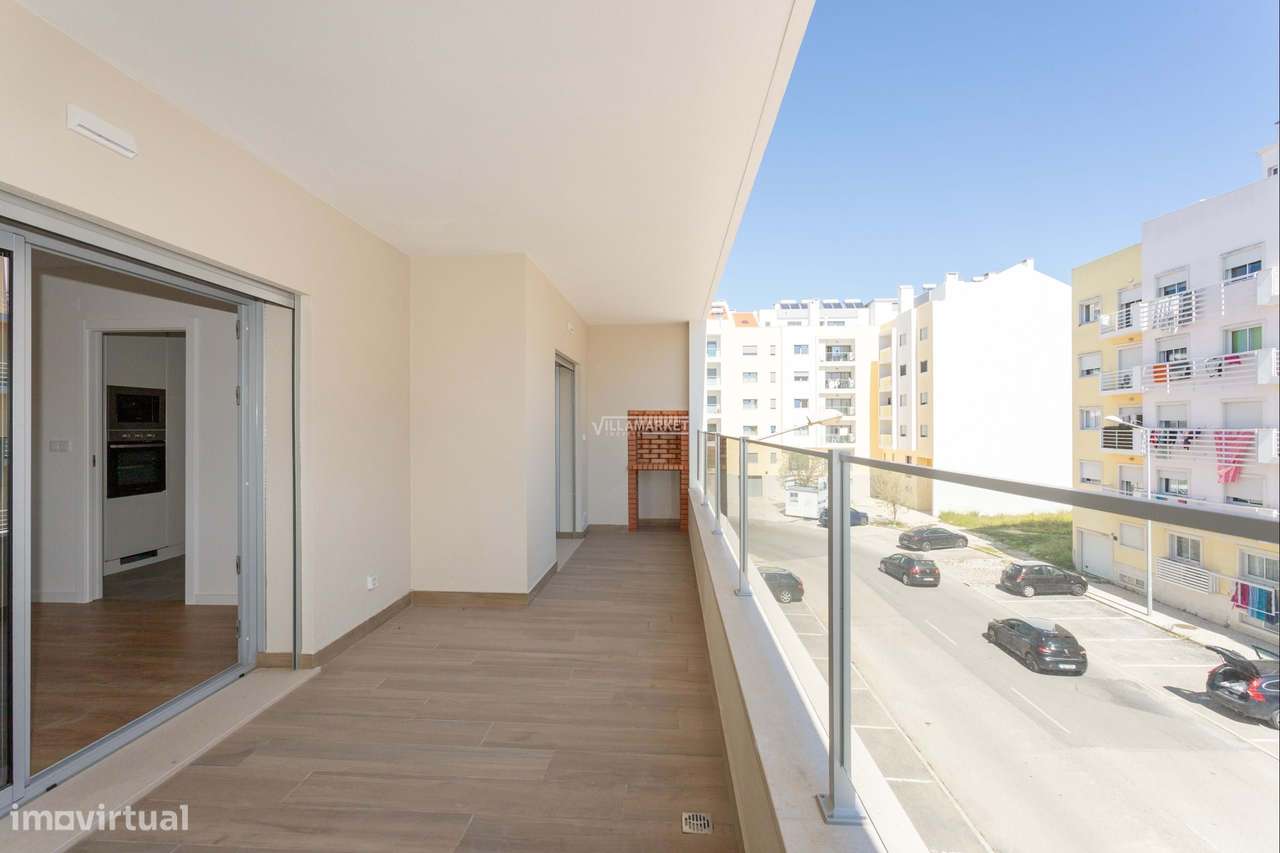 Único Apartamento T3 Novo com 3 frentes e 1 parqueamento inserido no 2 - Grande imagem: 4/49