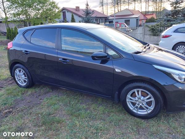 Kia Ceed 1.4 CVVT - 11